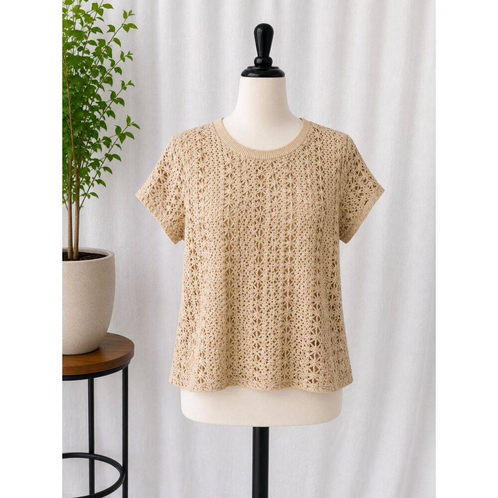 Cable & Gauge Women’s Medium Beige Crochet Lace Short Sleeve Top NWT